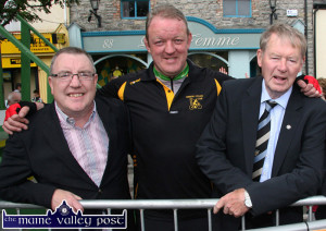 Cllr. Bobby O'Connell (left) pictured with: Mick Galwey after his Race the RÁS Charity Cycle from Kilrush and Micheál Ó Muircheartaigh at the An Post RÁS Stage End in Castleisland in May 2011. ©Photograph: John Reidy 24-5-2011