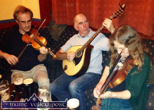 Martin Van Hensbergen, Holland on fiddle with PJ Teahan, Castleisland on Mandola and Kathy Cook, Ballydehob on fiddle at Kearney's Bar on the opening night of the 2014 Patrick O'Keeffe Traditional Music Festival in Castleisland.  ©Photograph: John Reidy 24-10-2014